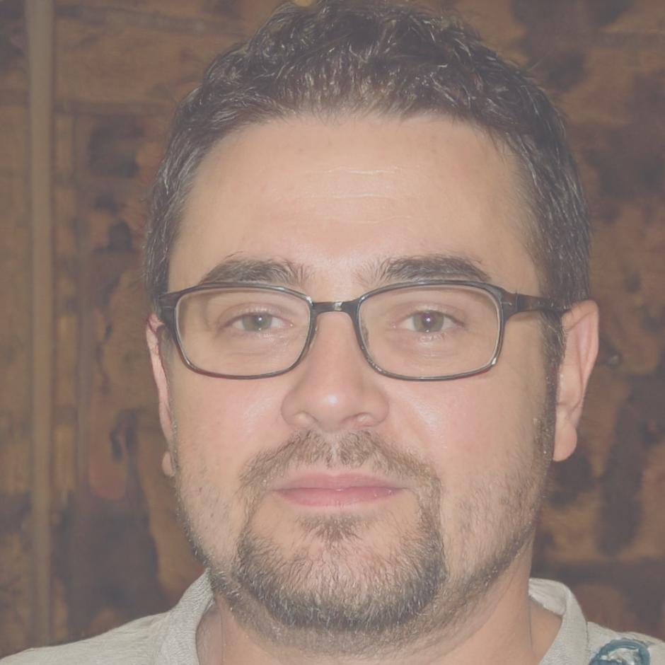 Dr. Henrik Andersson, blockchain governance specialist