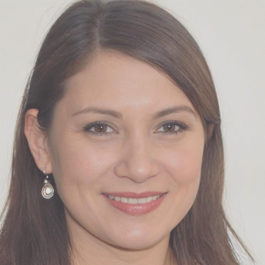 Elena Varga, Blockchain Policy Consultant